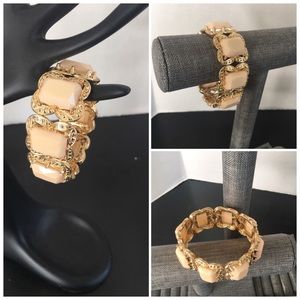 👜❣️3For$15👛💄Chic Peach n Gold Stretchy Bracelet
